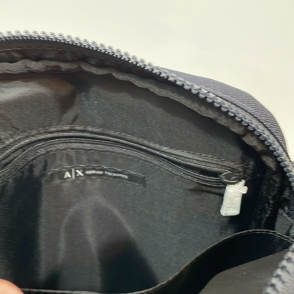 Armani Exchange Crossbody Bag NWOT Navy Small Logo Print - Picture 9 of 11
